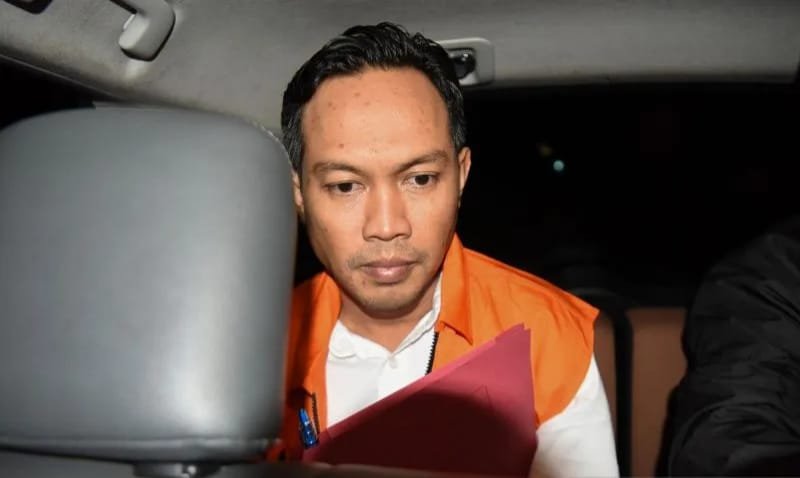 KPK Sebut Usai memeras, Bupati Cilacap akan Kasih THR Rp20-100 Juta 1 IMG 20260315 WA0033