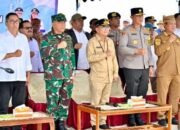 Agustiar Sabran Salurkan Bantuan Presiden untuk Warga Hanau