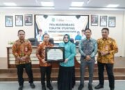 Bupati Tapin Menerima Penghargaan Kemendagri RI Atas Kinerja Penurunan Stunting