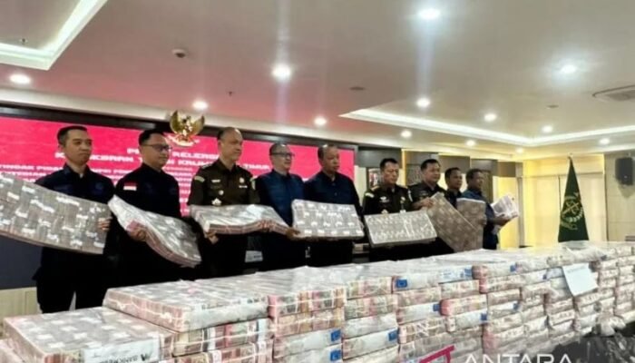 Kejati Kaltim Tetapkan Enam Orang Tersangka dan Sita Rp214 Miliar dari Korupsi Lahan Transmigrasi