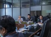 Pansus II DPRD Kalsel Bahas LKPj, Paman Yani Apresiasi Komitmen Mitra Kerja