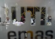 Harga Emas Antam Turun Tipis