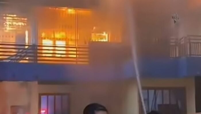 Api Hanguskan Rumah Dua Lantai di Belakang Eks Kantor PAN