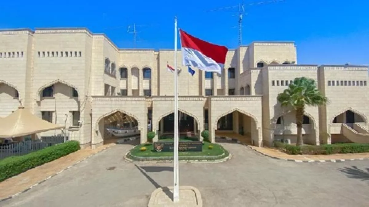 WNI di Wilayah Konflik Timur Tengah Diminta Segera Hubungi Hotline Perwakilan RI 1 darurat konflik timur tengah kemlu ri minta wni segera waspada simpan nomor hotline ini sekarang 115708