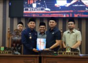 Bupati Tanbu Paparkan LKPJ 2025 di Paripurna DPRD
