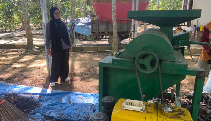 Alat Pencacah Sampah Beroperasi di THTI