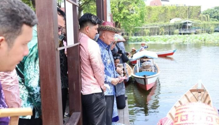 Warisan Budaya Sungai, Dermaga Pasar Terapung ada di TMII