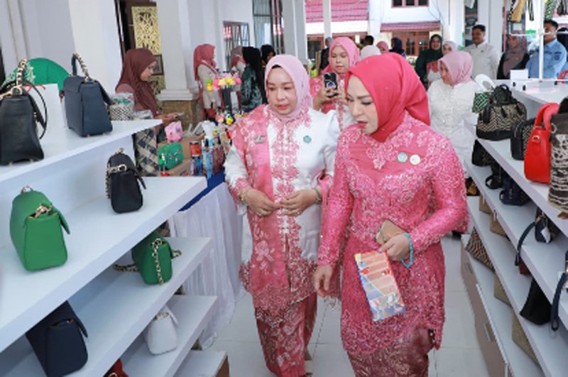 1 3.5 klm Kontrak Pemprov 21 Momentum hari Kartini