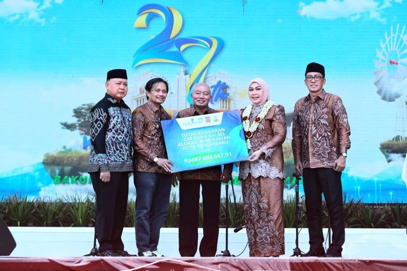 1 45 klm Kontrak Pemprov 20 Meriah puncak hari ke 27 Kota Banjarbaru