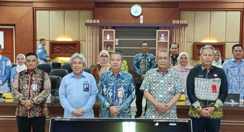 1 Kontrak Pemprov 23 Sekdaprov M Syaifudin pimpin Meeting Entry