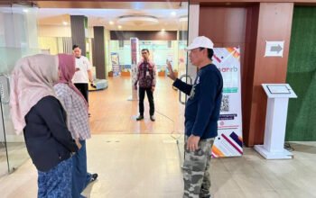 Hal 12 HSS 1 3 klm 18