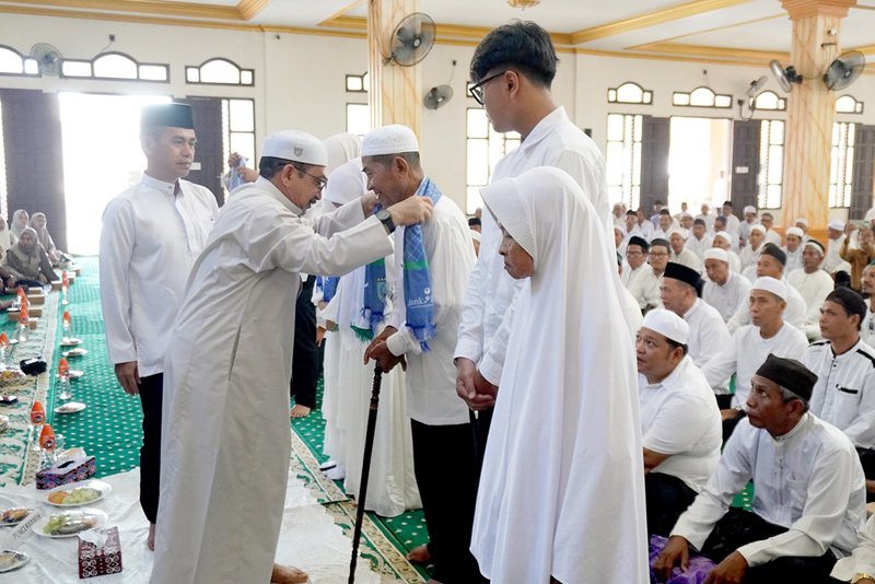 Hal 4 4 KLM Martapura Calon Haji