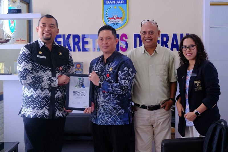 Hal 4 4 KLm Martapura Angels Award