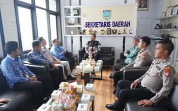 Hal 4 4 KLm Martapura Audiensi