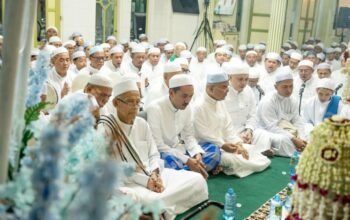 Hal 4 4 Klm Martapura Hadiri haul