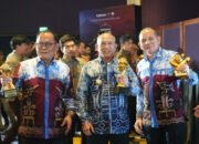 Bupati Kotabaru Terima Penghargaan TOP Pembina BUMD 2026