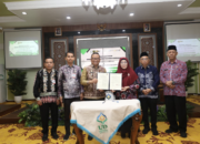 Akselerasi Program Beasiswa 1000 Sarjana dan Satu Desa Satu Dai, Bupati Tandatangani MoU