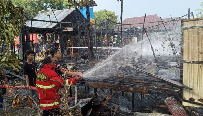 Tiga Rumah Ludes Dilalap Api di Babirik Hulu