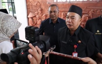 Sekda Kalsel Apresiasi Pelaksanaan Rapat Paripurna DPRD Penyampaian LKPJ 2025 6 IMG 20260411 WA0026