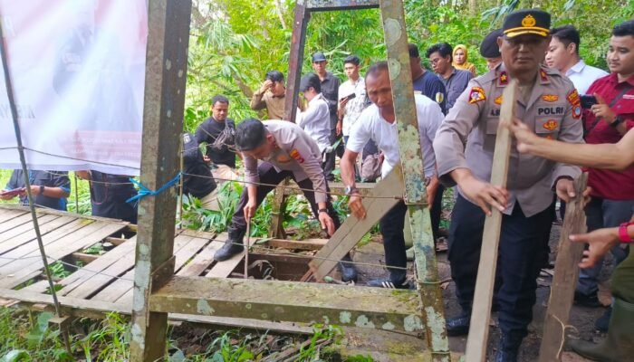 Polres HST Rehab Jembatan Rusak Untuk Lintasan Masyarakat