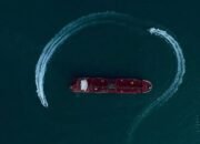 Iran Sebut tak Ada Pelabuhan Aman Jika AS Blokade Selat Hormuz