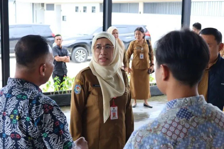 Pastikan Stok Pangan Aman, Disdagperin Lakukan Pengawasan Lapangan 1 IMG 20260414 WA0026