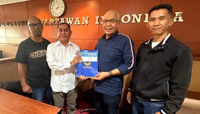 PWI Kalsel Serahkan Aspirasi Kader NasDem soal Pemberitaan Tempo ke PWI Pusat