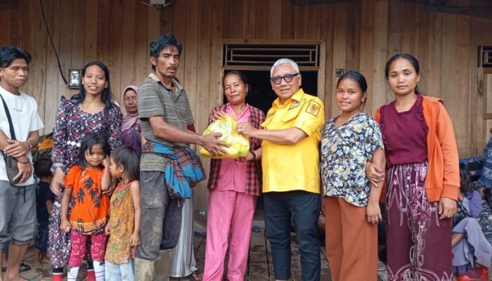 Kepedulian Golkar pada Rakyat, Bagikan 1000 Paket Sembako