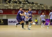 Blacksteel Terus Bayangi Fafage Banua di Puncak, Bintang Timur Wajib Poin Penuh