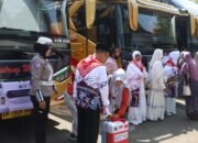 Polres Laksanakan Pengamanan dan Pengawalan Calon Jemaah Haji Kloter 3 Kabupaten Tabalong Menuju Embarkasi