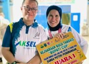 Tampil di Ganda Putri, Ketua DWP HSU Juara Turnamen Bulu Tangkis