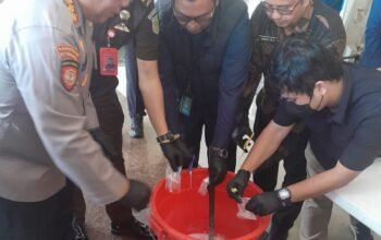 Satresnarkoba Banjarmasin Musnahkan 2,2 Kg Narkotika, 13 Tersangka Diamankan 6 IMG 20260407 211433