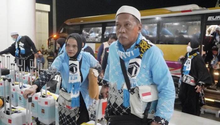 Jamaah Haji Kloter 1 Kalselteng Mulai Diberangkatkan Melalui Bandara Internasional Syamsudin Noor