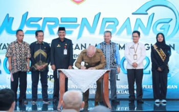 Gubernur H Muhidin Berdialog Bersama Bupati/Walikota se-Kalsel 4 kontrak