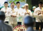 Sekdaprov Kalsel Membaur dengan Ribuan Jemaah