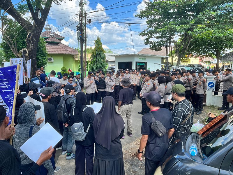 Aliansi Masyarakat Sidomulyo I Layangkan Mosi Tidak Percaya, Penanganan Perkara di Pengadilan 1 1 HL aliansi