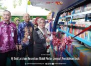 Hj Neli Listriani Resmikan Mobil Pintar, Jemput Pendidikan Anak