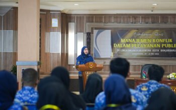 Wali Kota Banjarbaru Buka Bimtek Manajemen Konflik Pelayanan Publik 4 6 bjb1 1