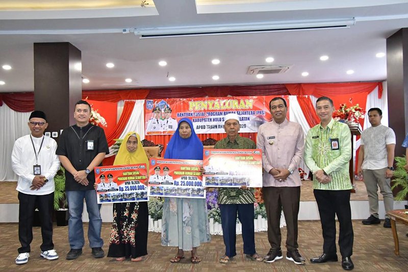 Program Rumah Sejahtera untuk Ratusan Keluarga Disalurkan 1 Hal 12 HSS 3 kln