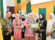 Mencari Teladan, Bukan Sekadar Juara