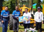 Perkuat Link and Match, Politala Terima Hibah Alat Berat dari PT Thriveni Indo Mining
