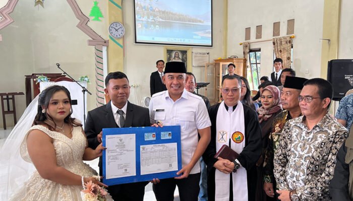 Dokumen Kependudukan di Tala Terbit Langsung di Hari Pernikahan