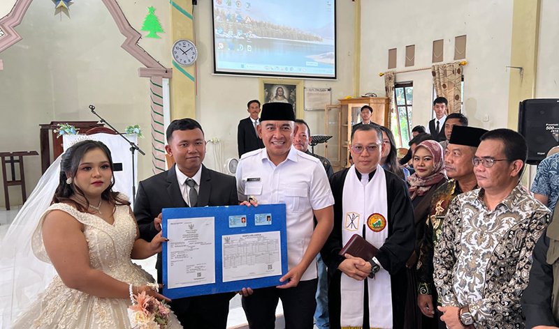 Dokumen Kependudukan di Tala Terbit Langsung di Hari Pernikahan 1 Hal 2 Tala 1 3 klm 13