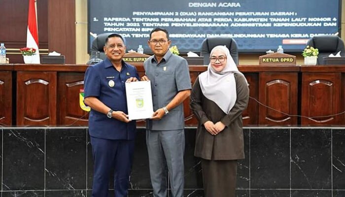 DPRD Kabupaten Tanah Laut Bahas Dua Raperda Strategis