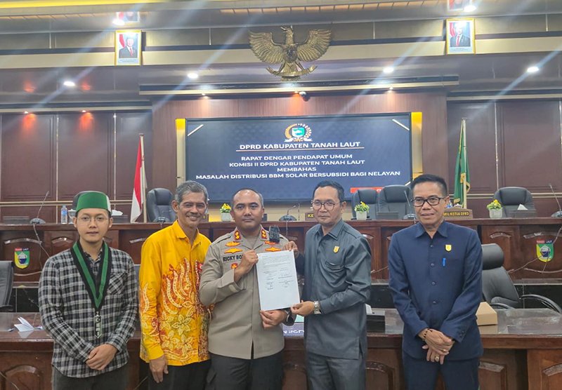 Fokus Benahi Layanan Publik dan Tantangan Ketenagakerjaan 1 Hal 2 Tala 3 klm 6