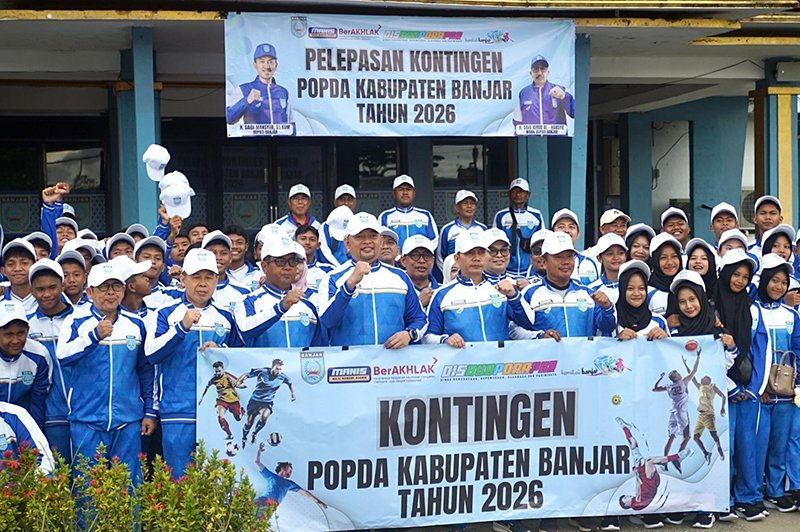 Hal 4 4 KLm Martapura Lepas Kontingen