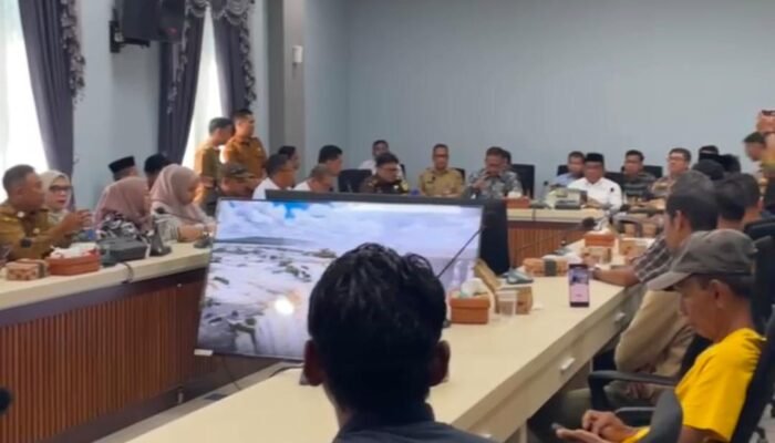 Sopir Truk di HSU “Mengadu” ke Dewan