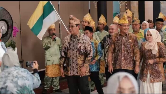 Ribuan Warga Banjar Padati Halalbihalal KBB di Kraton Majapahit, Paman Birin Sebut Jaga Warisan Budaya, Jangan Bacakut Papadaan