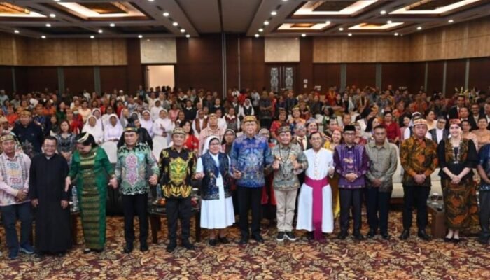 Gubernur Hargai Peran Uskup Jaga Kerukunan