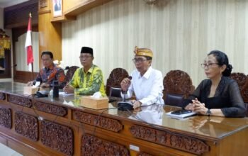 Paman Yani Pimpinan Komisi II Diskusikan Optimalisasi Pendapatan Asli Daerah di Bali 4 IMG 20260512 WA0049